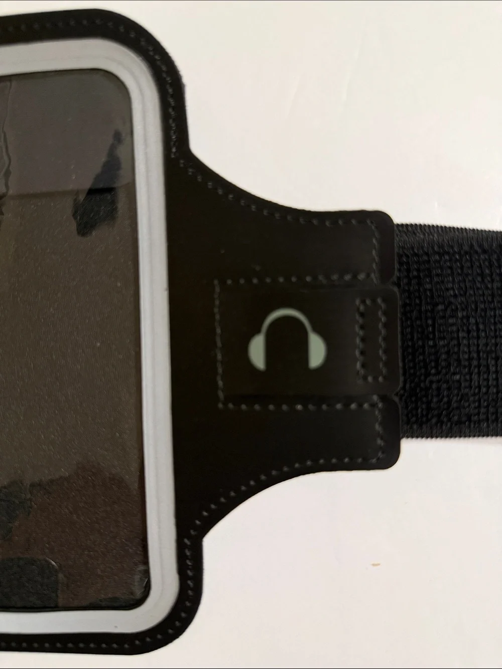 TRIBE Water Resistant Cell Phone Armband for Running and Workouts NWOT